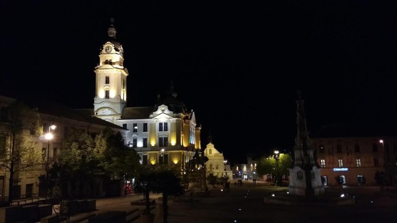 Fehérház Alkalmi Szálló Pécs Exterior foto